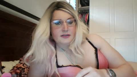 Brittney online show from August 16, 9:30 pm