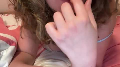 bbbecky33 online show from July 18, 1:50 am