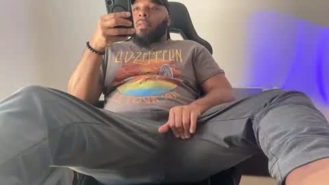 Zaddy online show from August 5, 9:46 pm