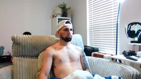 bbrandon21 online show from August 3, 1:40 pm