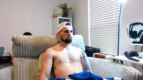 bbrandon21 online show from August 3, 2:46 pm