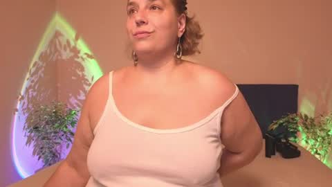 Love online show from July 31, 10:15 pm