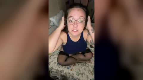 bbwleaf online show from September 10, 11:48 pm