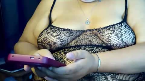 bbwroyalttty online show from June 16, 8:51 pm