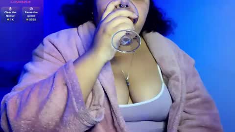 bbwroyalttty online show from June 21, 11:16 pm