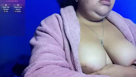 bbwroyalttty online show from June 22, 12:06 pm