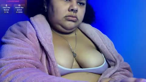 bbwroyalttty online show from June 22, 5:02 pm