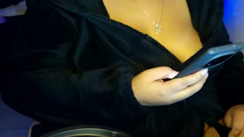 bbwroyalttty online show from June 29, 11:17 pm