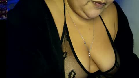 bbwroyalttty online show from July 16, 9:59 pm