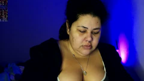 bbwroyalttty online show from August 13, 2:47 am