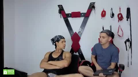 Mathias and Santiago online show from August 12, 5:10 am