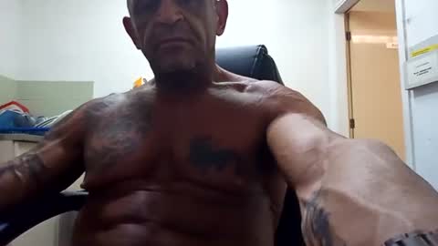 be427035 online show from July 28, 12:16 am