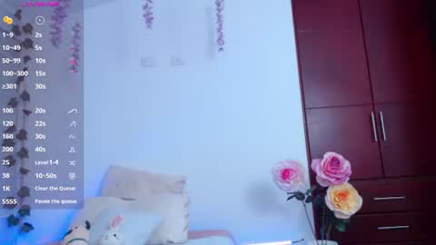 Sara  Juan online show from August 10, 4:03 am