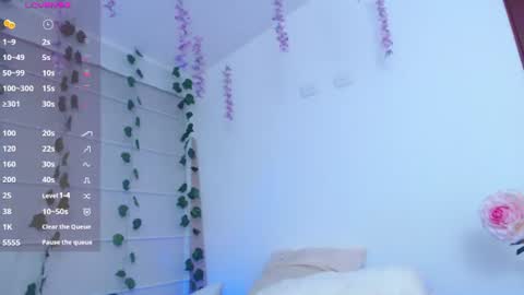 Sara  Juan online show from August 10, 6:15 am