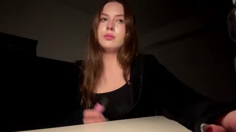 Sofia online show from August 6, 1:04 am