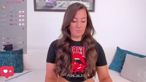 Lola online show from August 9, 9:10 am