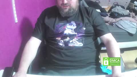 bear282667 online show from March 25, 8:26 pm