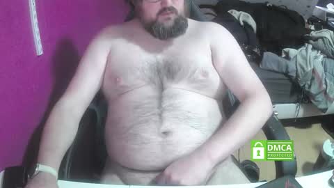 bear282667 online show from March 26, 11:47 am