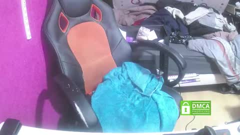 bear282667 online show from March 26, 7:40 pm