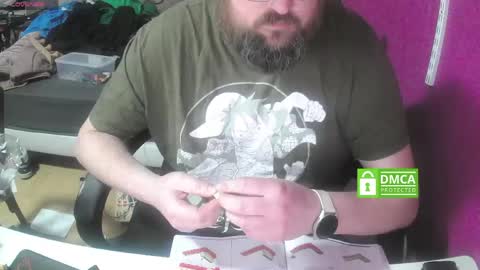 bear282667 online show from April 12, 9:21 am