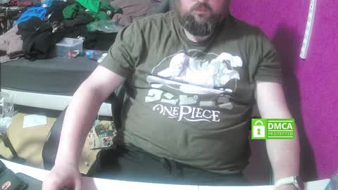 bear282667 online show from April 12, 2:41 pm