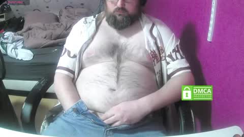 bear282667 online show from April 24, 5:53 pm