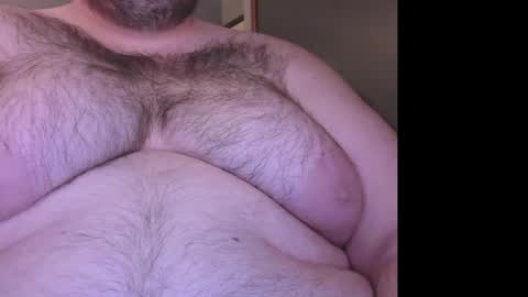 bear_man_oi online show from April 15, 4:58 pm