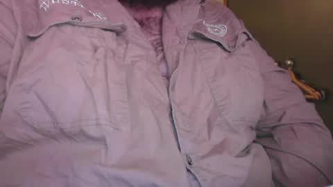 bear_man_oi online show from July 16, 1:01 pm