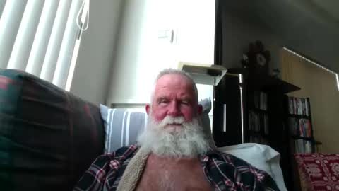 beardbushy online show from May 17, 3:35 pm