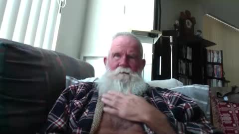 beardbushy online show from May 20, 2:51 pm