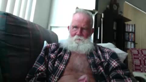 beardbushy online show from June 8, 2:34 pm