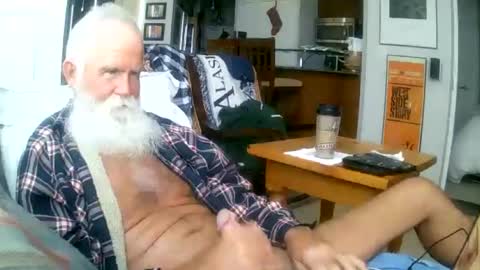 beardbushy online show from August 1, 3:51 pm