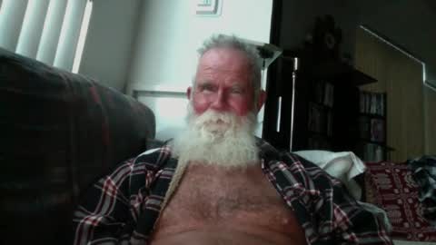 beardbushy online show from August 2, 2:57 pm