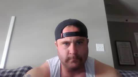 bearded4urpleasure online show from May 1, 6:01 pm