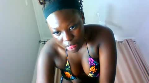Trizah online show from August 15, 10:30 am