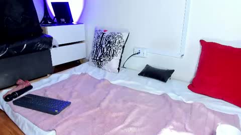 maria online show from August 8, 10:43 pm