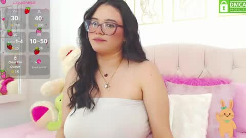 beautty_pink online show from June 4, 7:29 pm