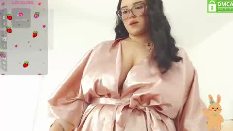 beautty_pink online show from August 31, 4:52 pm