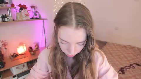 Eliise online show from July 24, 3:15 pm