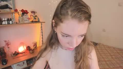 Eliise online show from August 3, 10:22 am