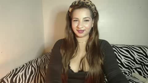 beautymoon26 online show from August 13, 7:33 am