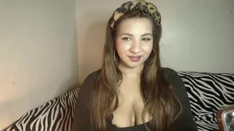 beautymoon26 online show from August 13, 9:45 am