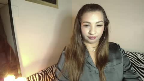 beautymoon26 online show from August 14, 5:44 am
