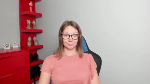 Zoe online show from August 4, 6:43 am