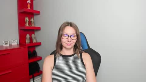 Zoe online show from August 5, 5:27 am