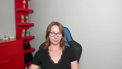 Zoe online show from August 6, 9:19 am