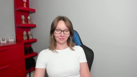 Zoe online show from August 10, 10:16 am