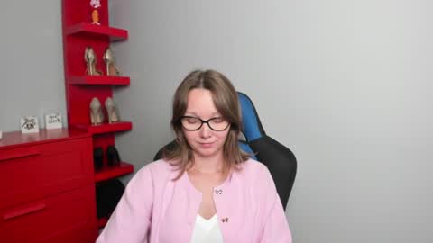 Zoe online show from August 11, 8:27 am