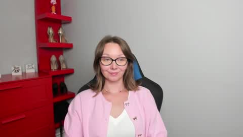 Zoe online show from August 11, 9:33 am