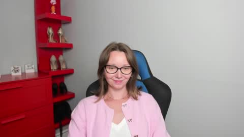 Zoe online show from August 11, 12:07 pm
